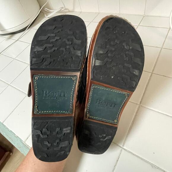 Born Banyan Clog Shoes Size 8 Suede Leather Buckle Slip On - Picture 6 of 8